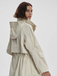 Varley - Tybalt Long Rain Parka in Birch