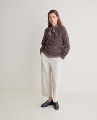 YERSE - Flower Embroidery Jumper in Fondo Piedra