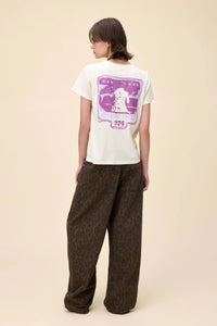 DAYDREAMER - Elton John Beenie & The Jets Tee in Stone Vintage