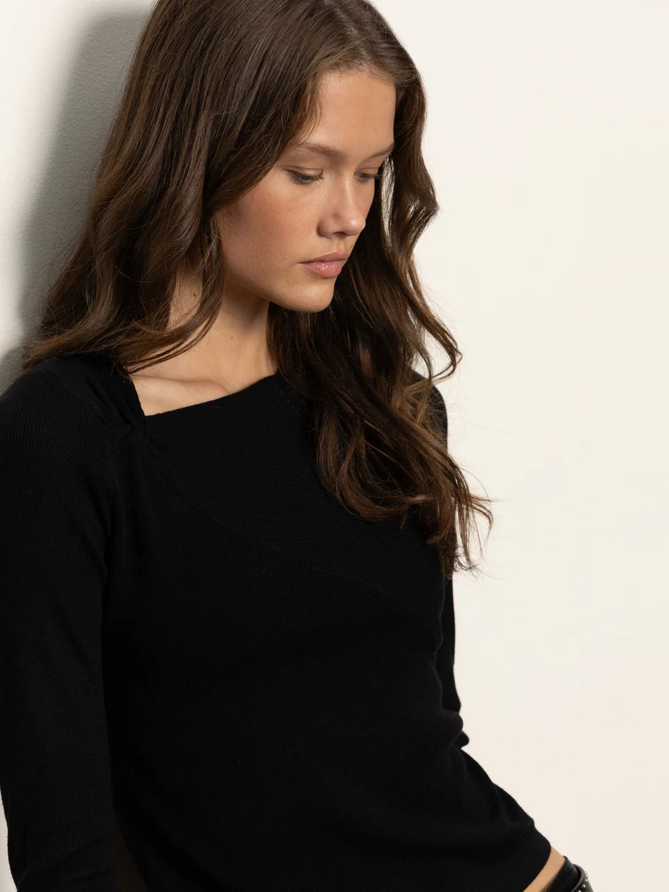 Sanctuary - Longsleeve Shoulder Twist Top in Black