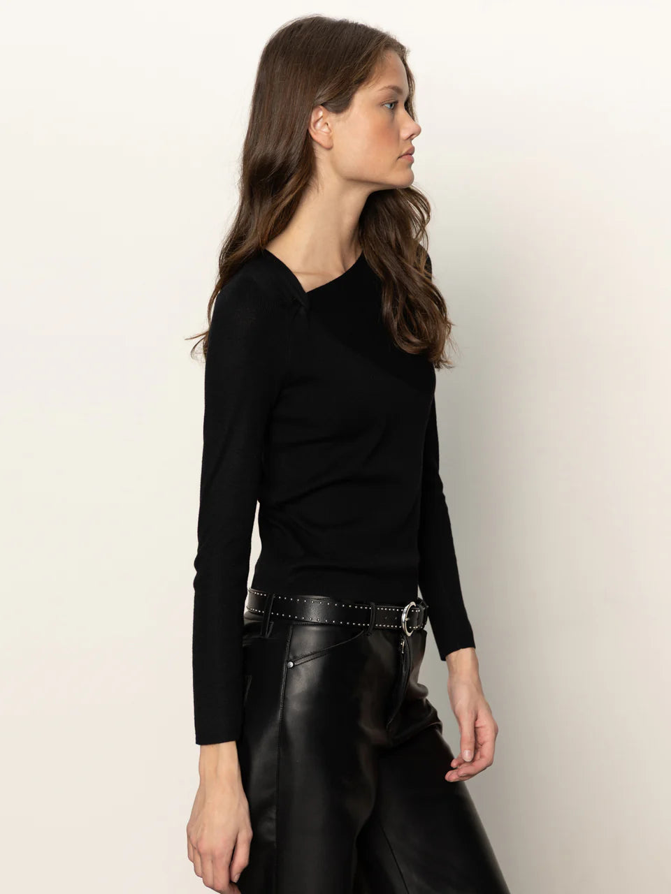 Sanctuary - Longsleeve Shoulder Twist Top in Black