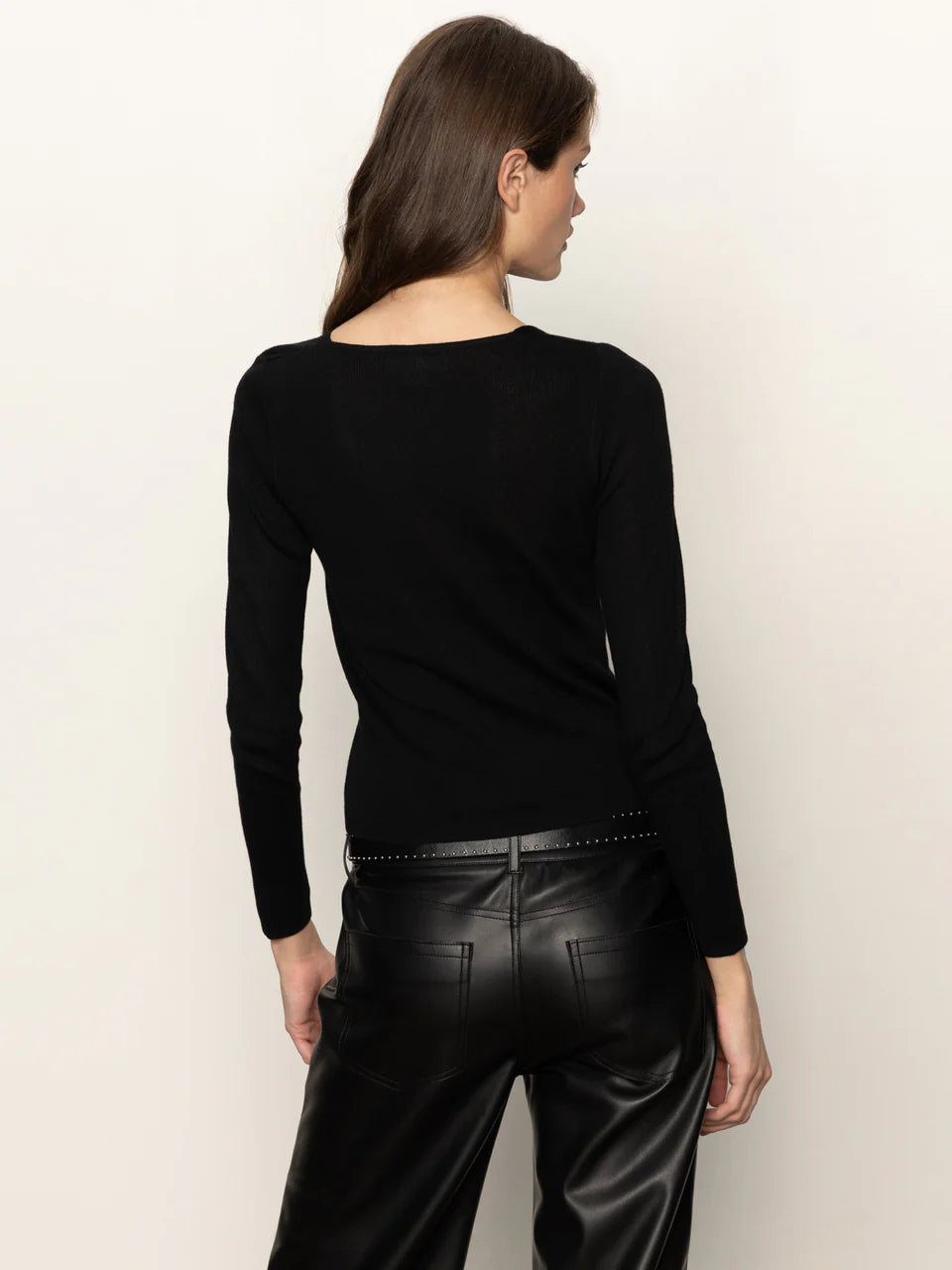 Sanctuary - Longsleeve Shoulder Twist Top in Black