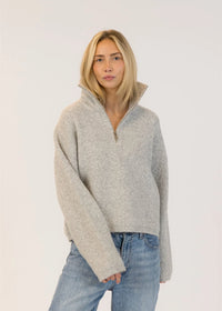 Lyla & Luxe - Eva  Eco Mockneck Pullover in Light Grey