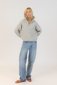 Lyla & Luxe - Eva  Eco Mockneck Pullover in Light Grey