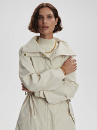 Varley - Tybalt Long Rain Parka in Birch