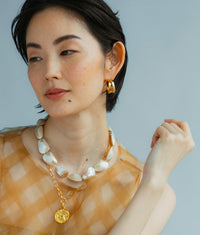 Lizzie Fortunato - Onda Hoops in Gold