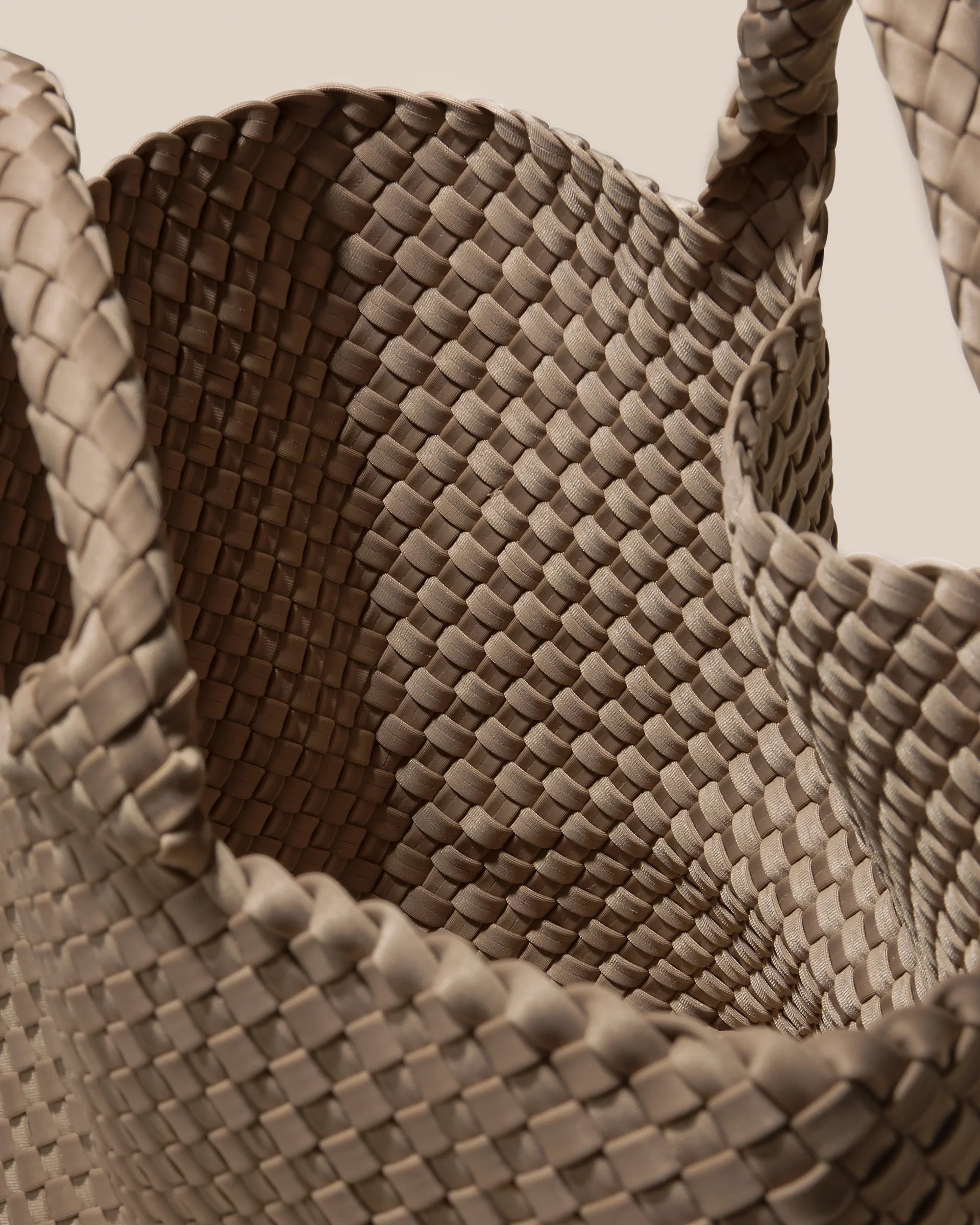 NAGHEDI - St. Barths Medium Tote in Cashmere