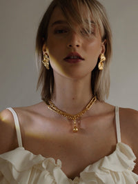 Pamela Card - The Dolce Vita Earrings in Gold