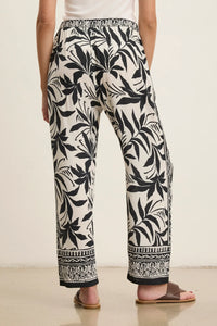 Velvet - Claudia - Fiji Print Pant in Black