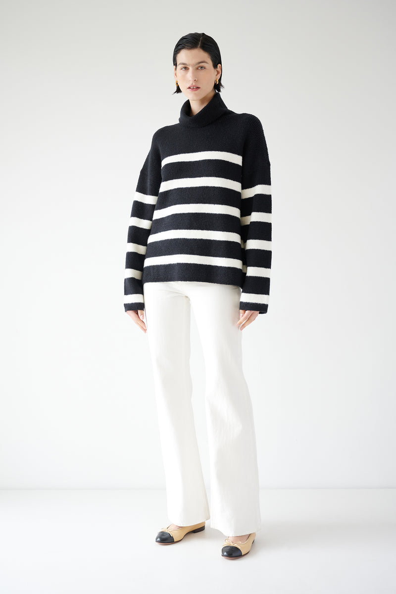 Velvet - Encino - Cozy Sweater in Black/Milk