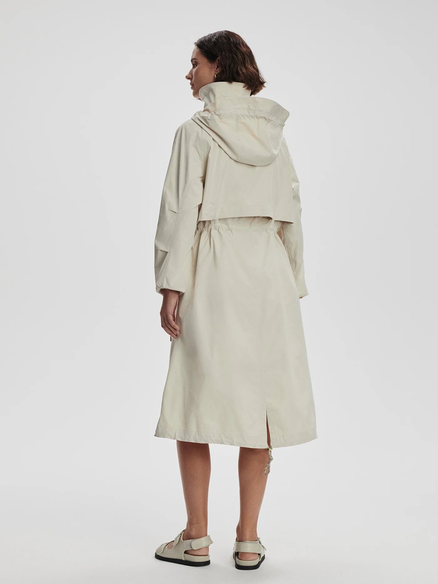Varley - Tybalt Long Rain Parka in Birch
