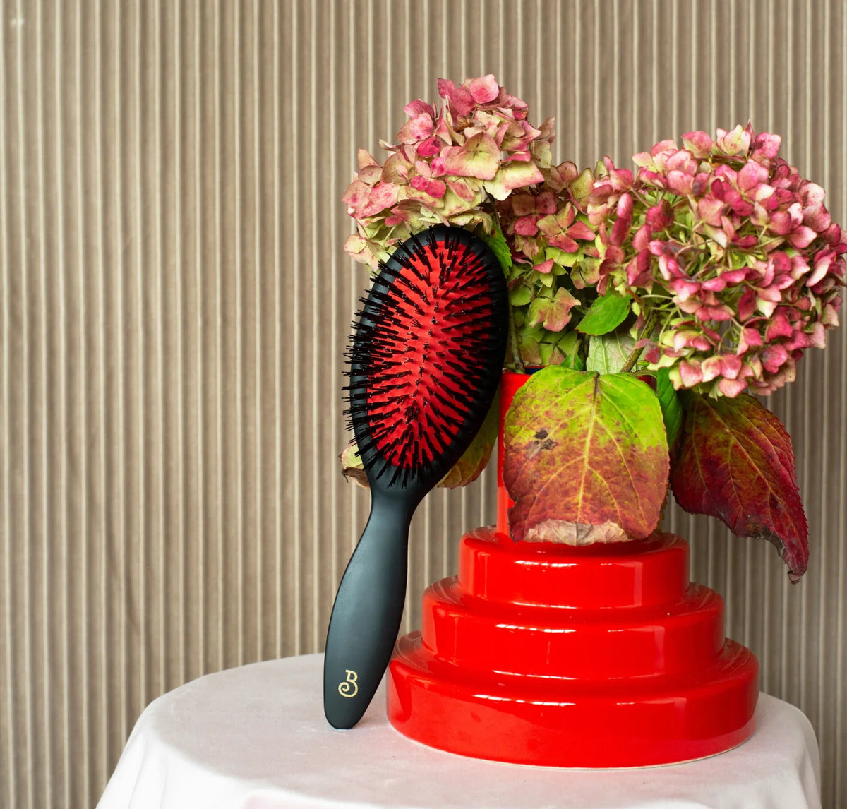 L'Artisan Brossier - Large Format Pneumatic Brush in Biobased Nylon