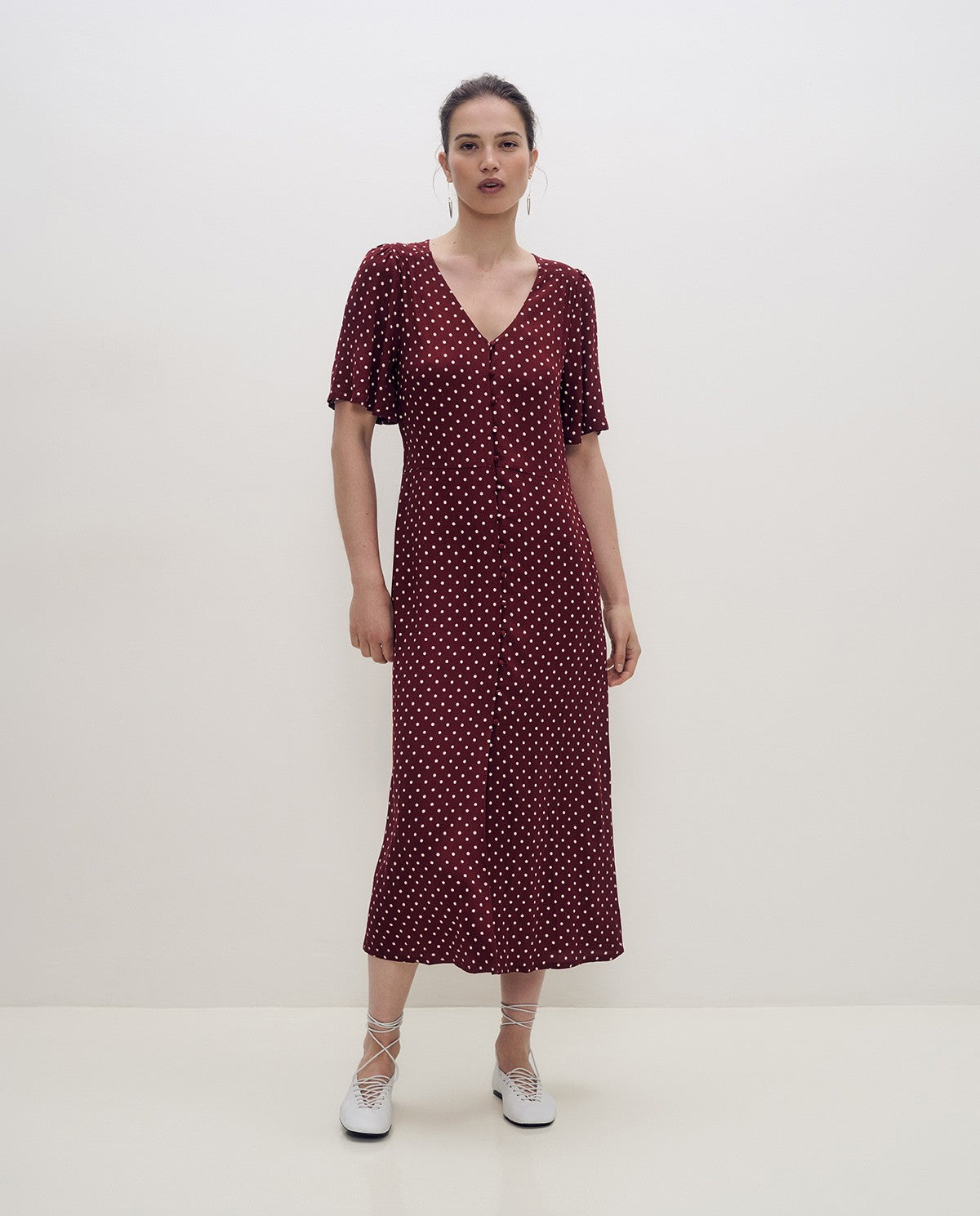 YERSE - Crepe Viscose Dress in Aubergine Dots