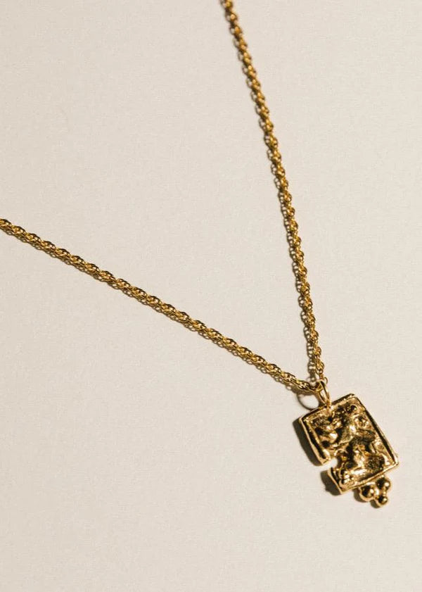 Pamela Card - Royal Prowess Necklace 18"