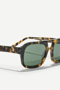 Samsøe Samsøe - Saloyd Sunglasses in Yellow Tortoise