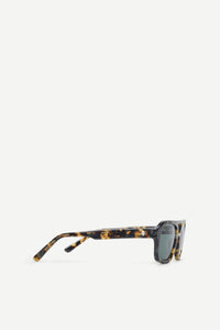 Samsøe Samsøe - Saloyd Sunglasses in Yellow Tortoise