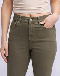 Yoga Jeans - Chloe Straight in Khaki