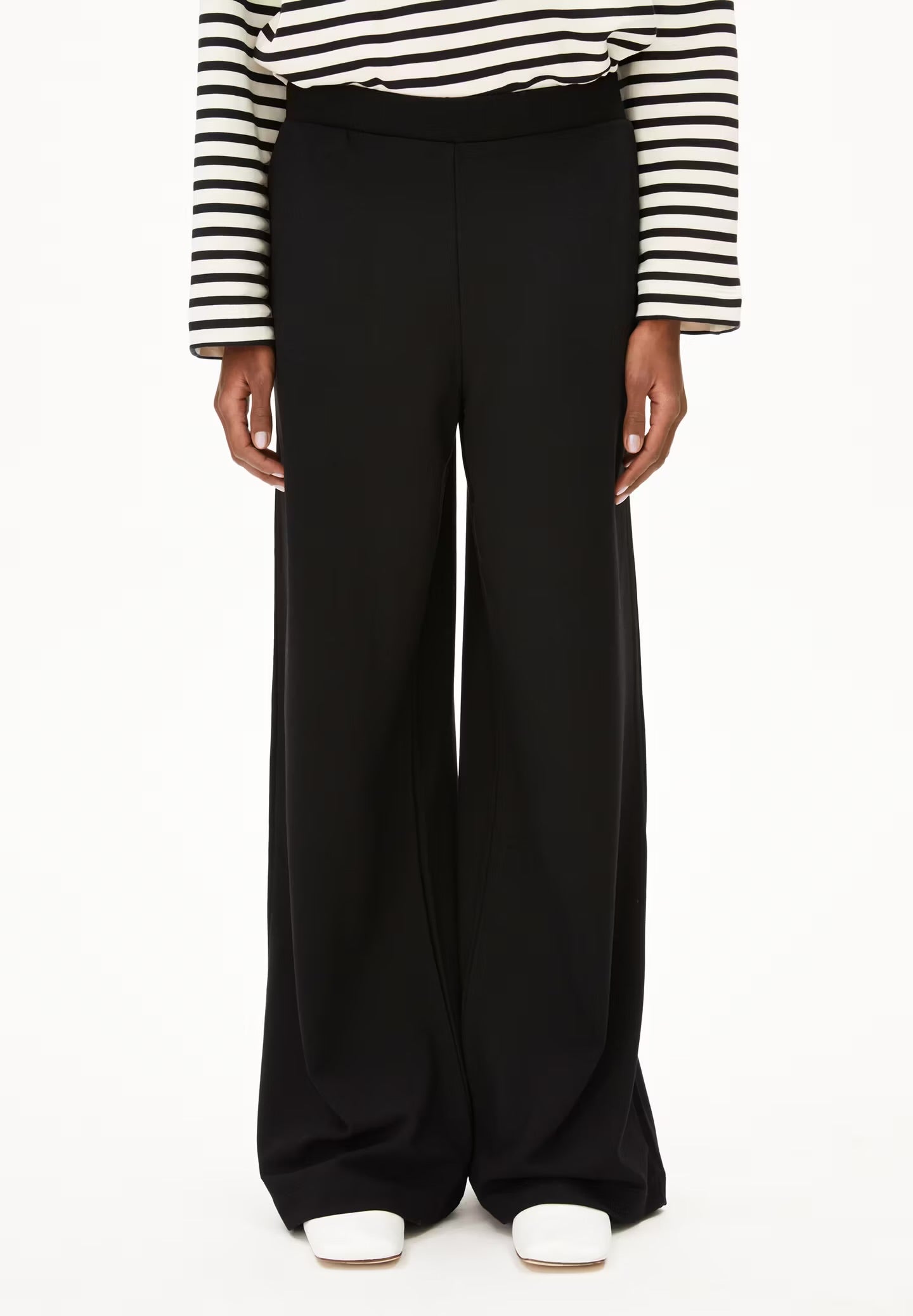 ArmedAngels - Himaari Jersey Pant in Black