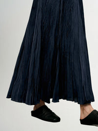 Meilleur Moment - Crinkle Skirt in Navy