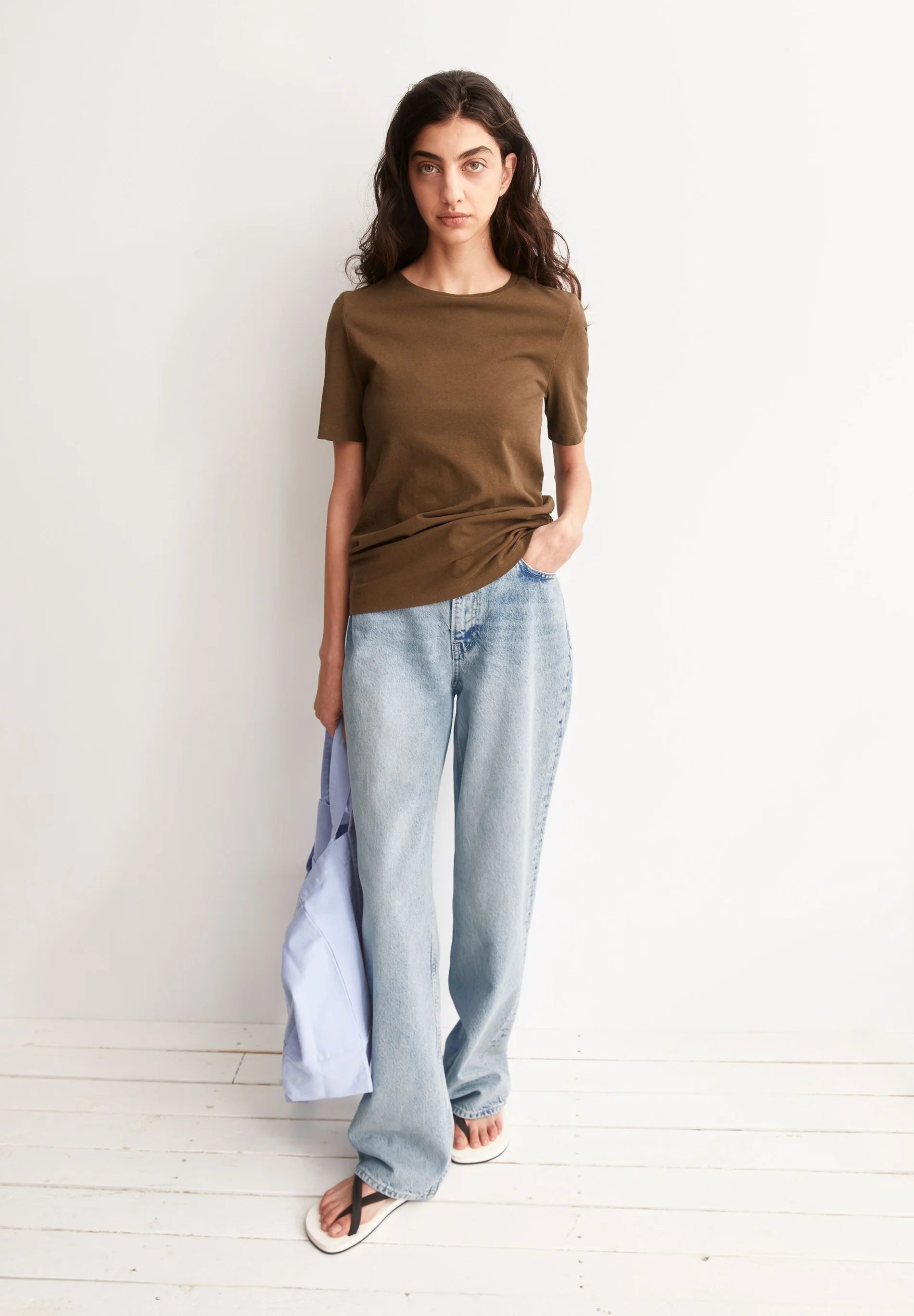 ArmedAngels - Lualaa Linen Blend T-Shirt in Dried Palm