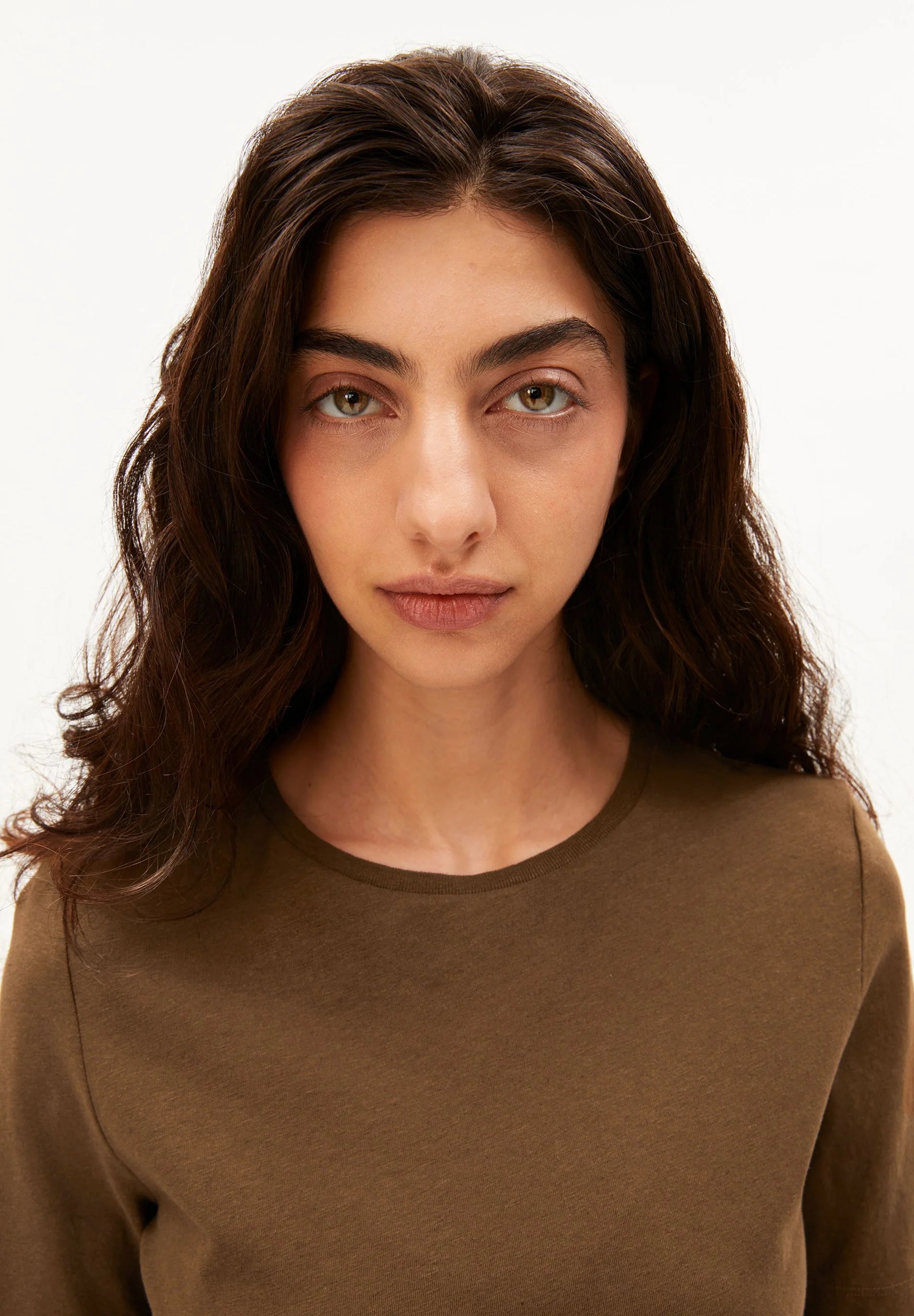 ArmedAngels - Lualaa Linen Blend T-Shirt in Dried Palm
