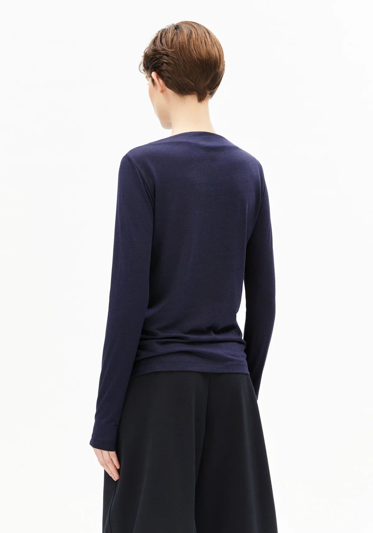 ArmedAngels - Boat Neck Long Sleeve in Tinted Navy
