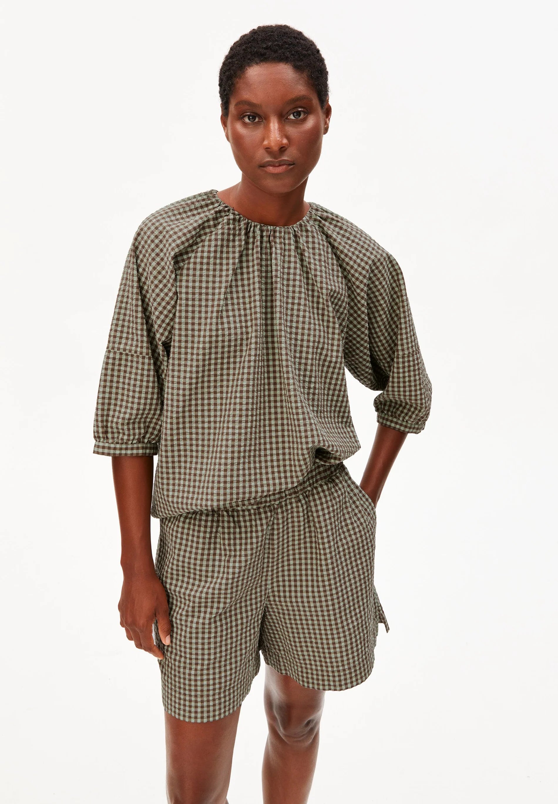 ArmedAngels - Vichy Seersucker Blouse in Foam-Dried Palm