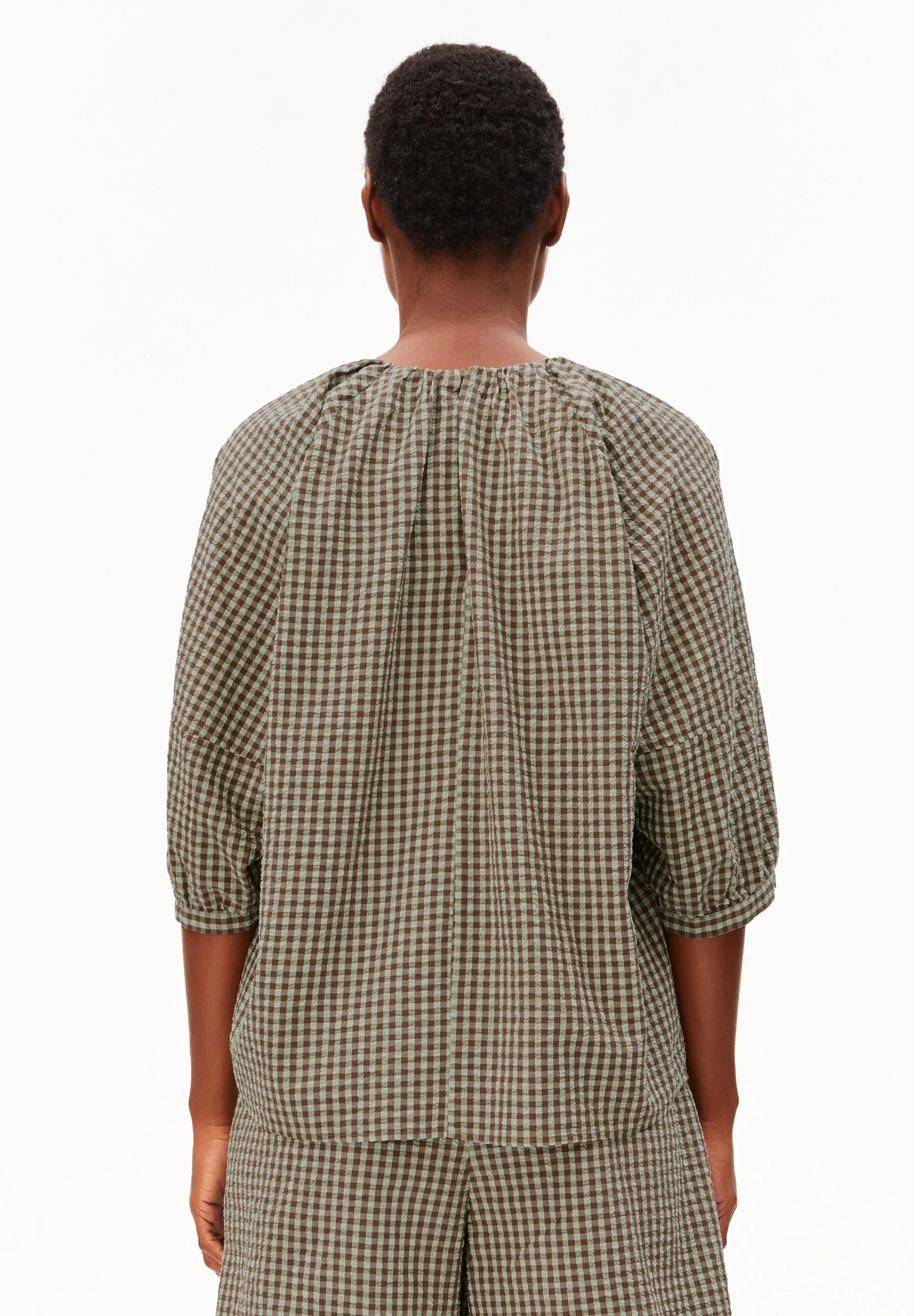 ArmedAngels - Vichy Seersucker Blouse in Foam-Dried Palm