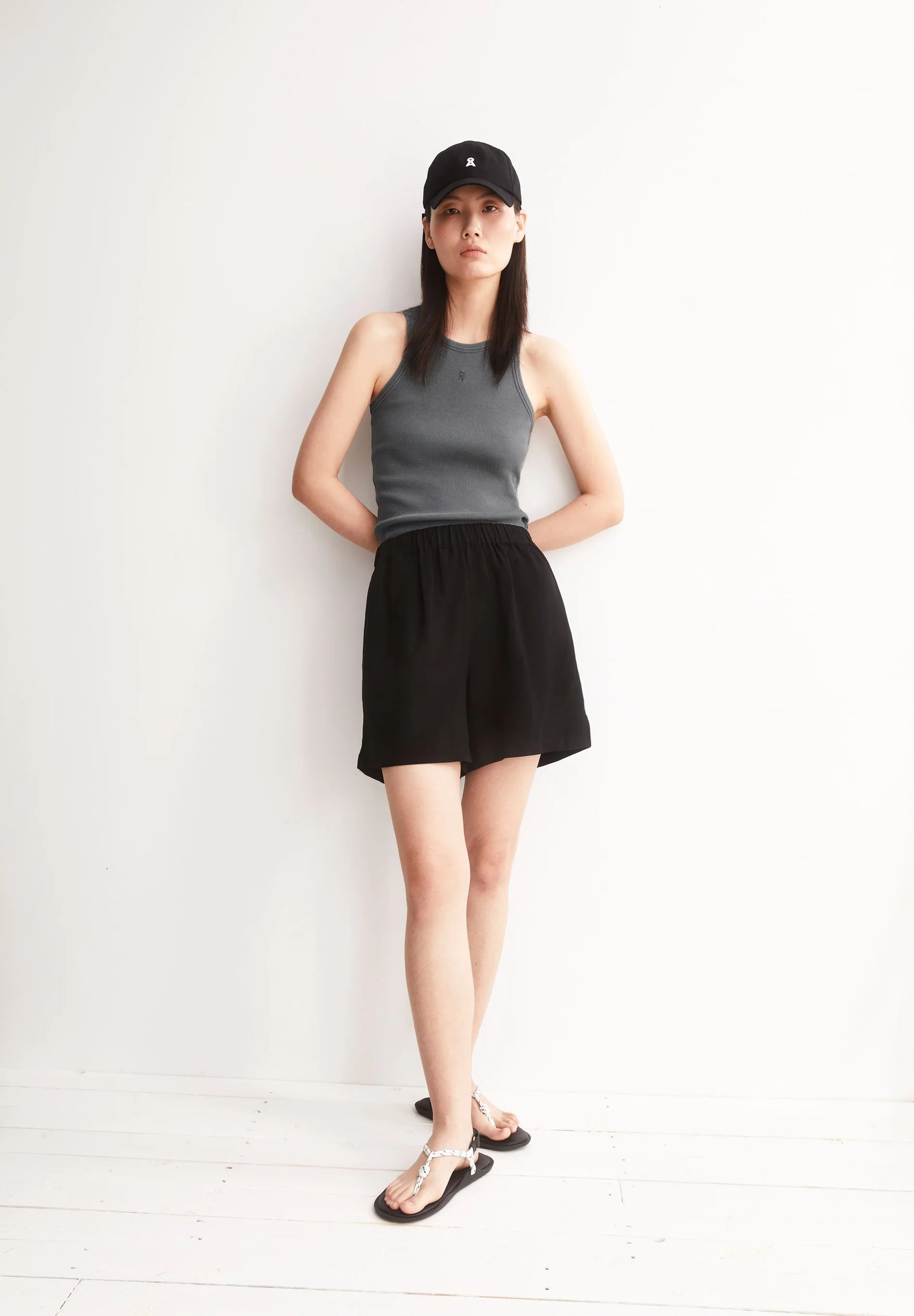 ArmedAngels - Linen Blend Pull On Short in Black
