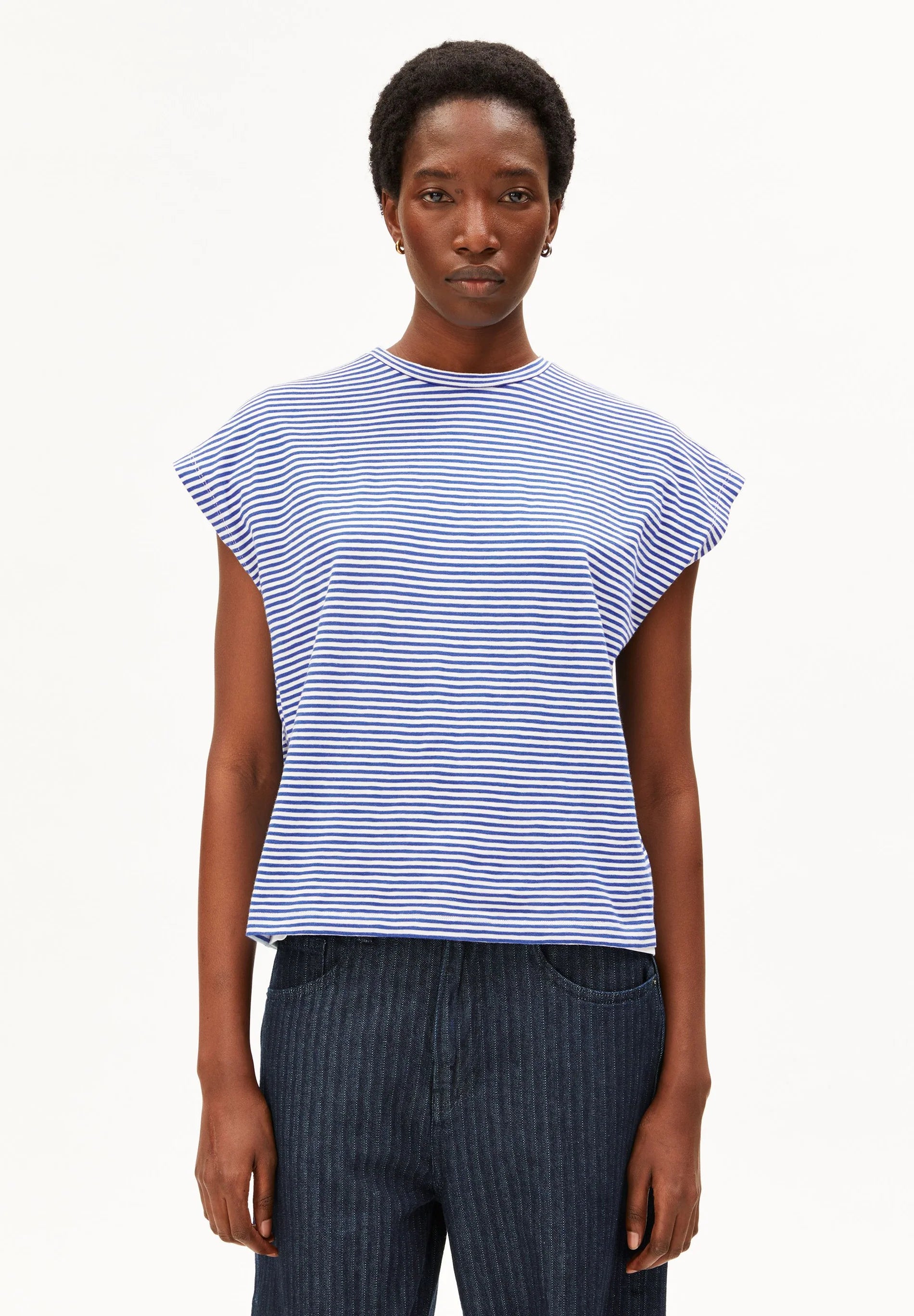 ArmedAngels - Slub Jersey Stripe T-Shirt in Oatmilk-Dynamo Blue