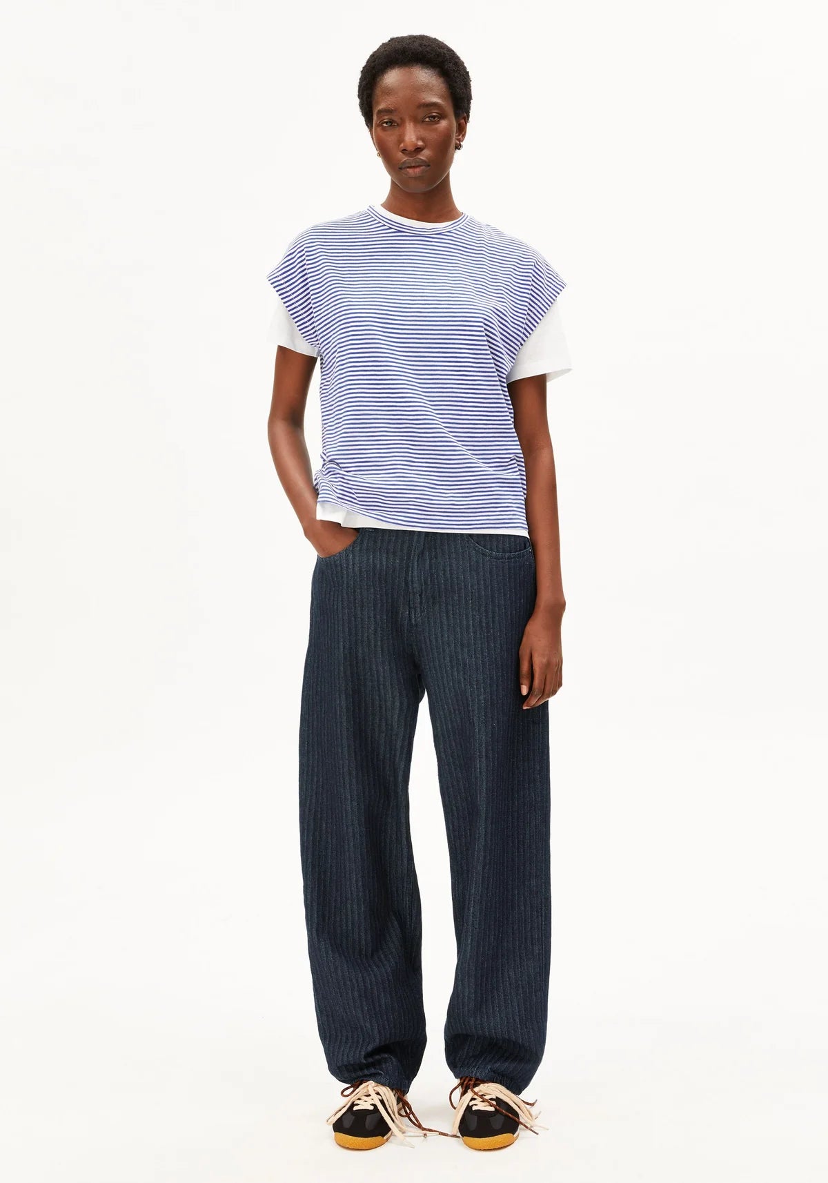 ArmedAngels - Slub Jersey Stripe T-Shirt in Oatmilk-Dynamo Blue
