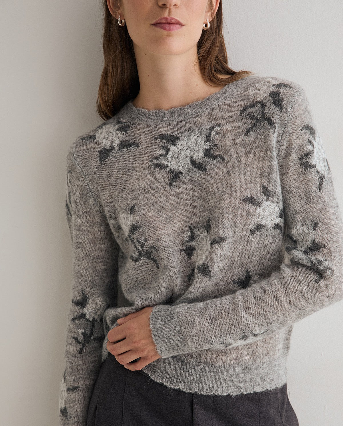YERSE - Jacquard Floral Sweater in Grey