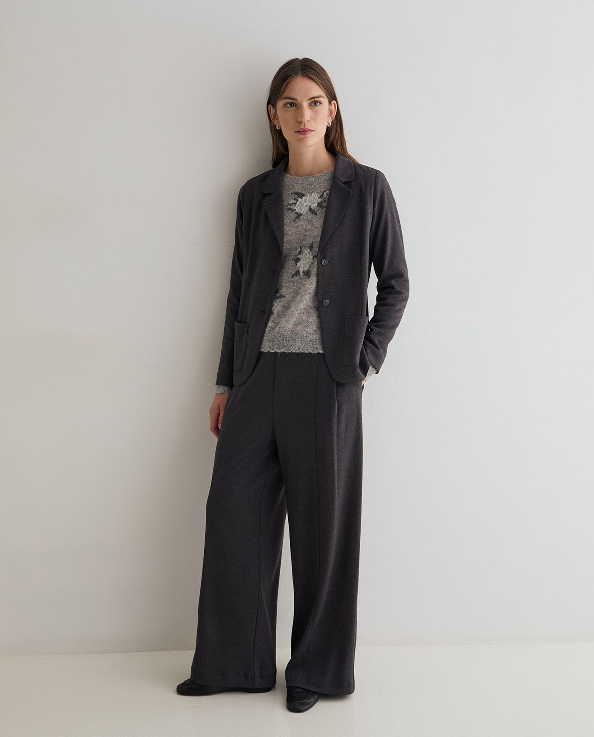 YERSE - Jacquard Floral Sweater in Grey