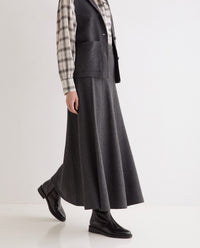 YERSE - Midi Full-Knit Skirt in Grey