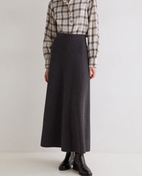 YERSE - Midi Full-Knit Skirt in Grey