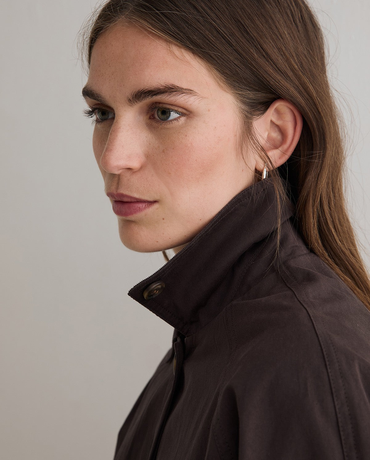 YERSE - Short Trench Coat in Chocolate