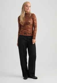 Minus - Lovena Long Sleeve Top in Tiramisu