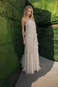 Mac Duggal - One Shoulder Floral Embellished Trapeze Gown in Vanilla