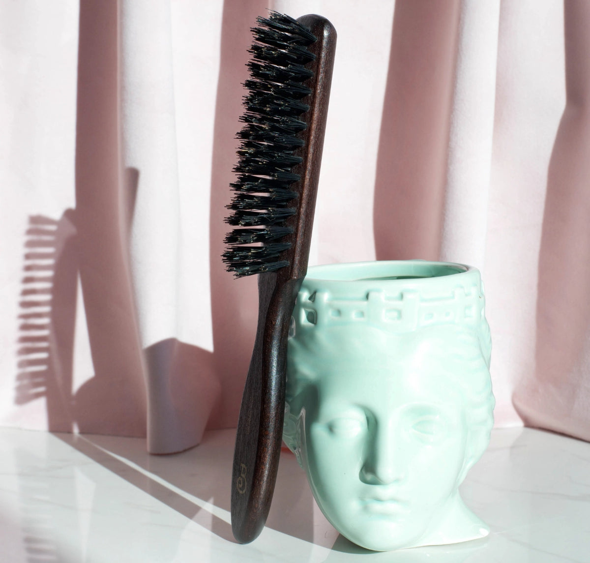 L'Artisan Brossier - Hair Straightener Brush