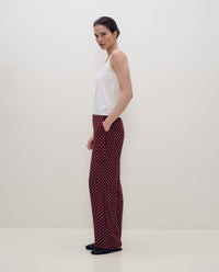 YERSE - Crepe Viscose Pants in Aubergine Dots
