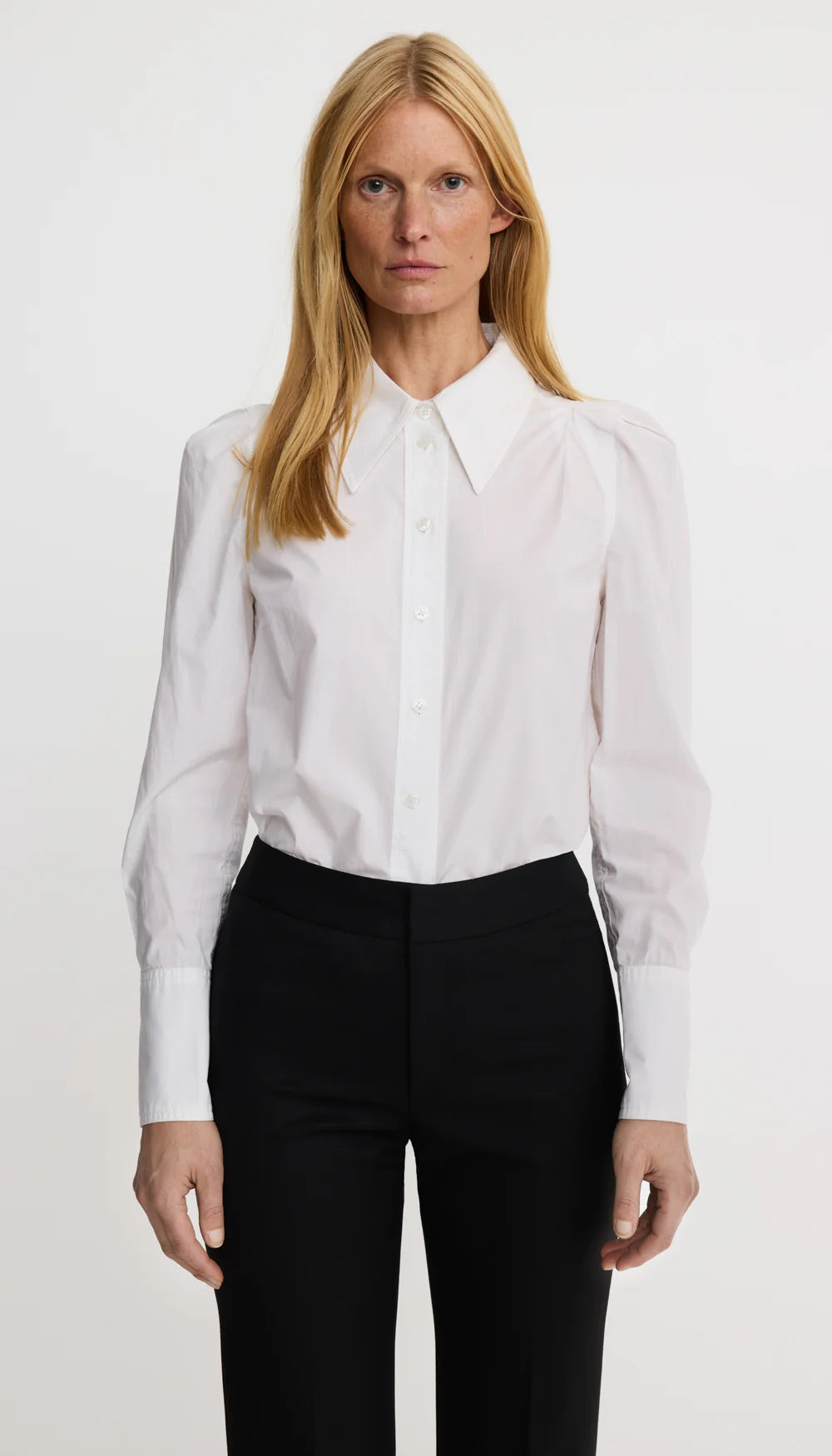 Smythe - Box Pleat Shirt in Optic White