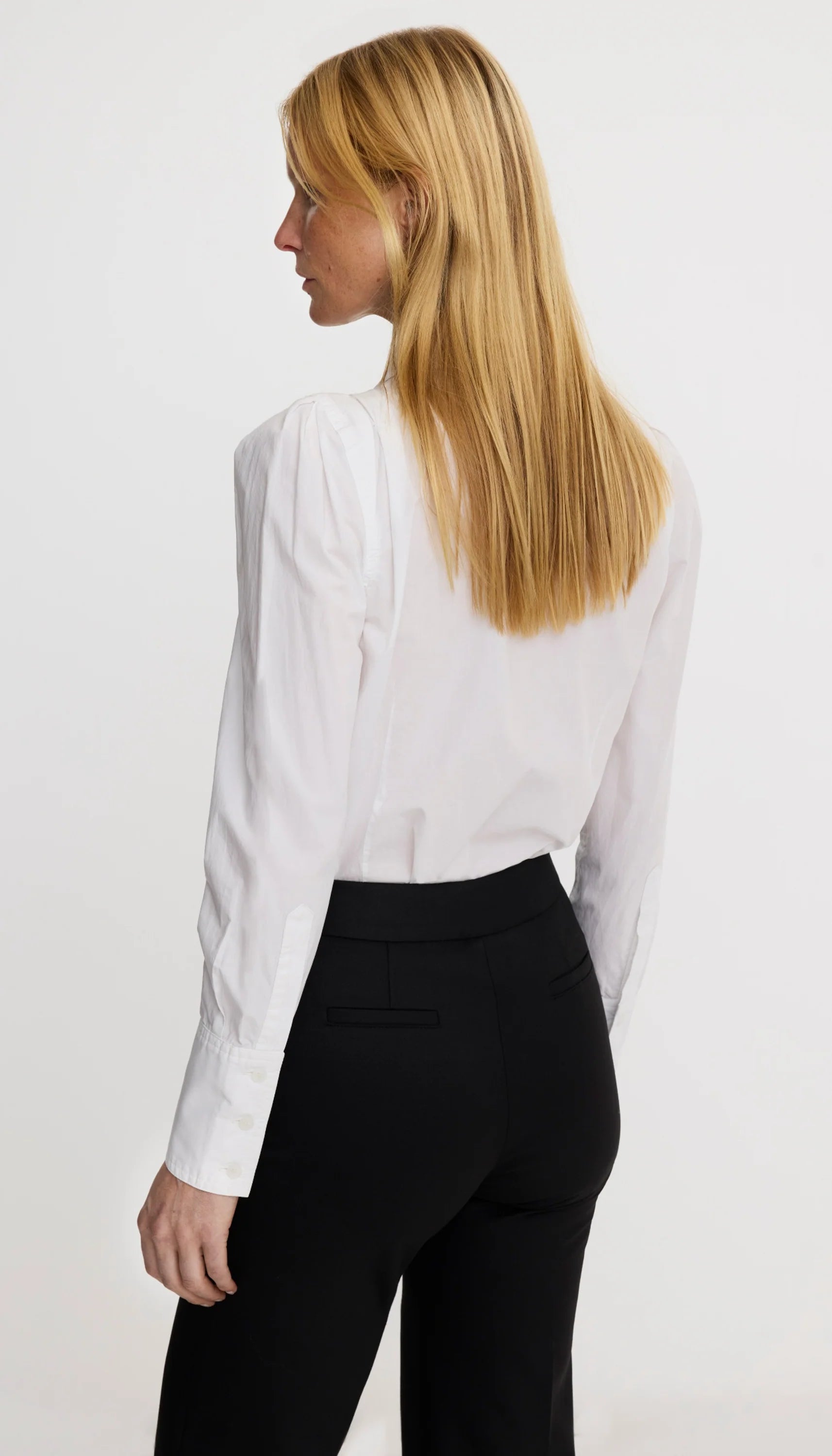 Smythe - Box Pleat Shirt in Optic White