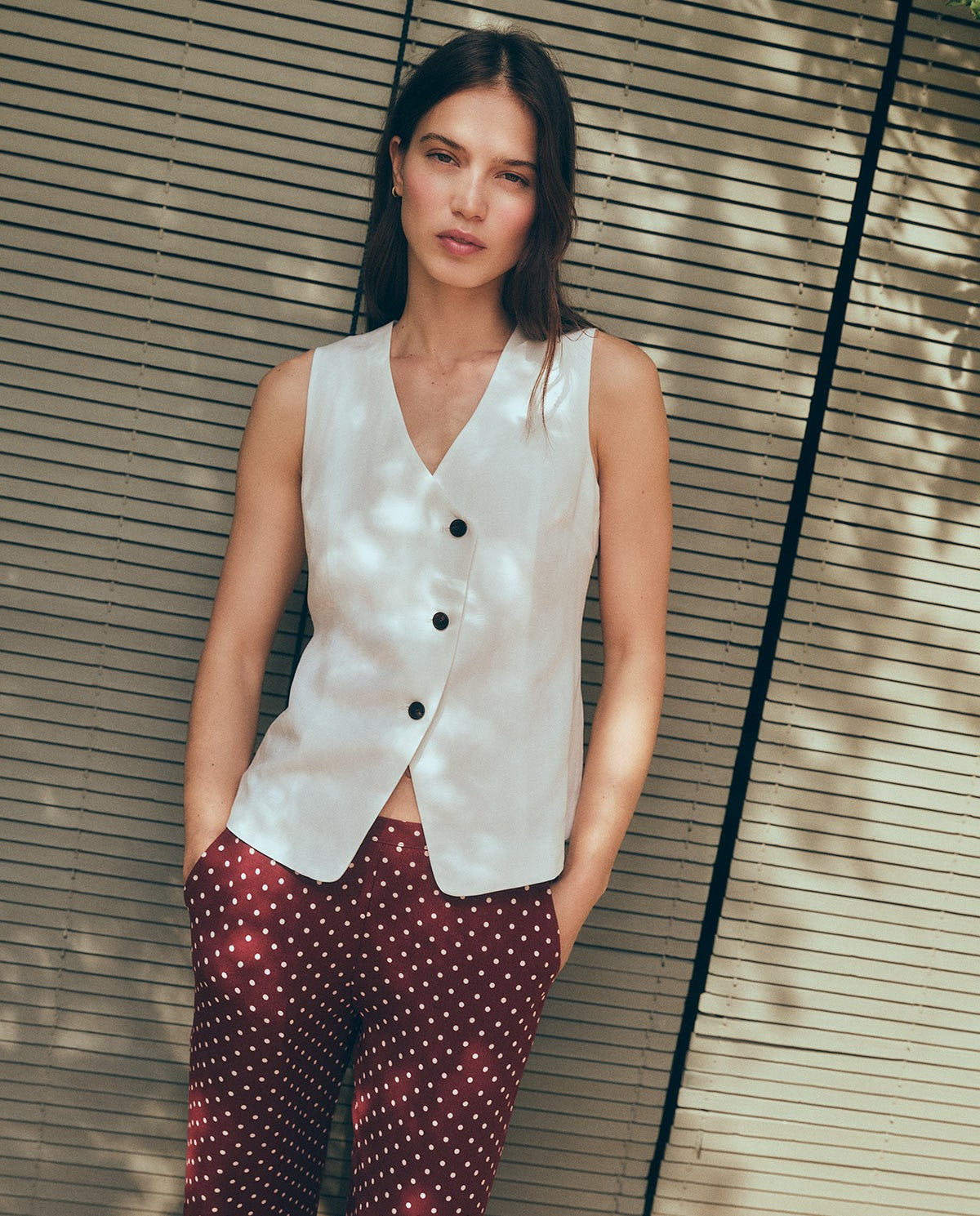 YERSE - Crepe Viscose Pants in Aubergine Dots