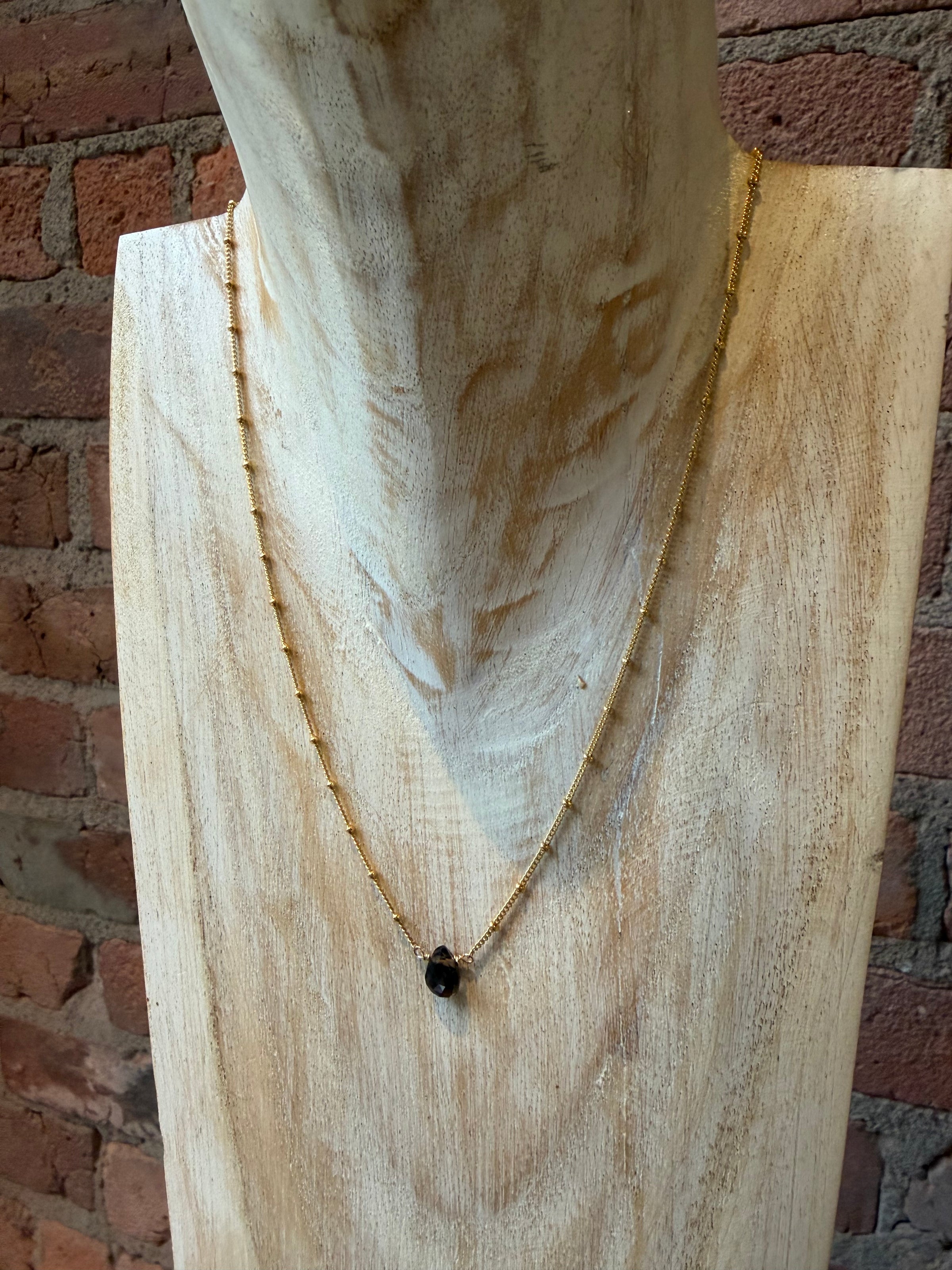 Studio Skanda by Mary Wakefield - Smokey Drop Necklace