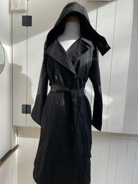 Meilleur Moment - Minimalist Coat in Black