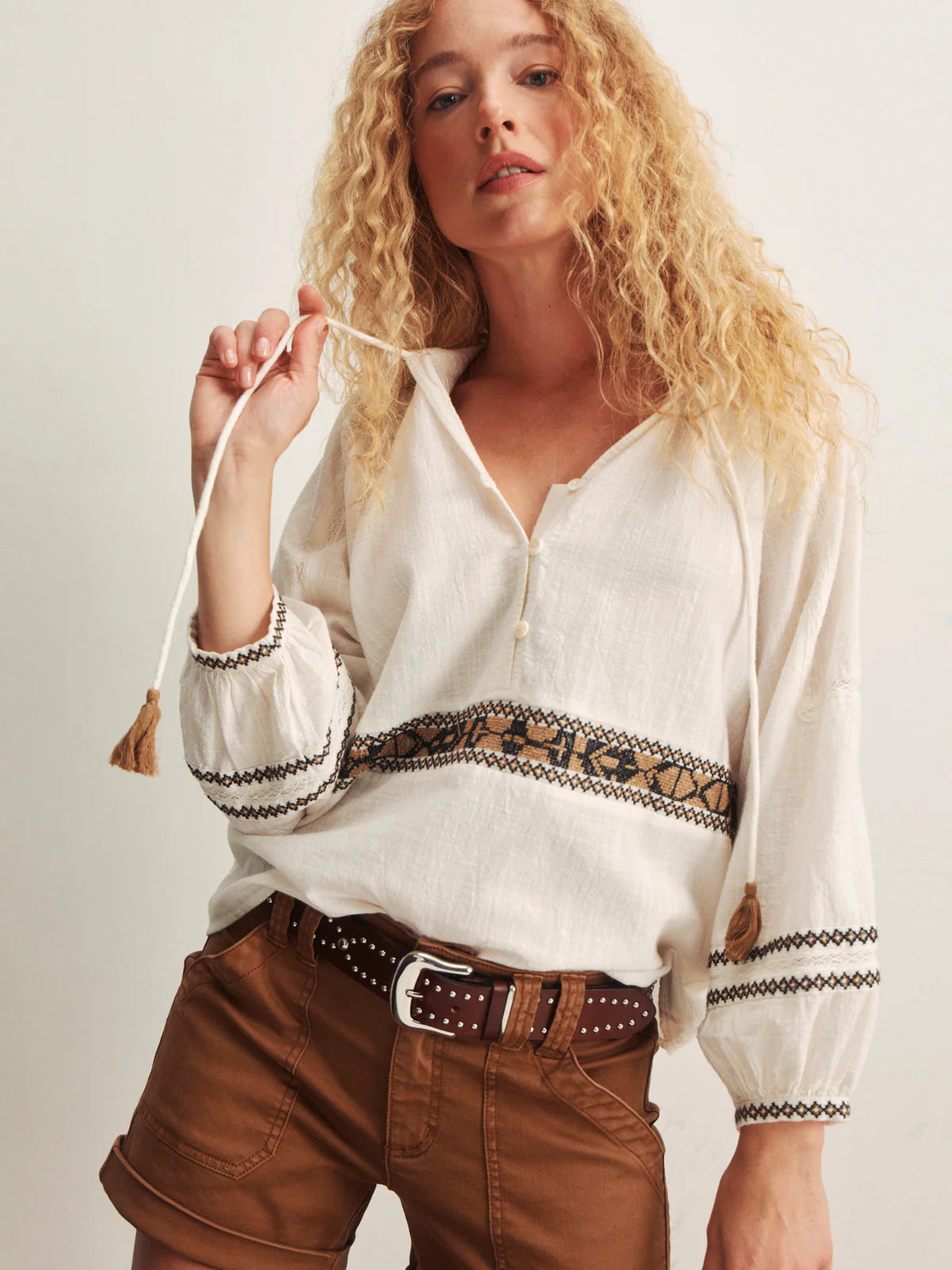 Sanctuary - Retreat Embroidered Blouse in Chalk