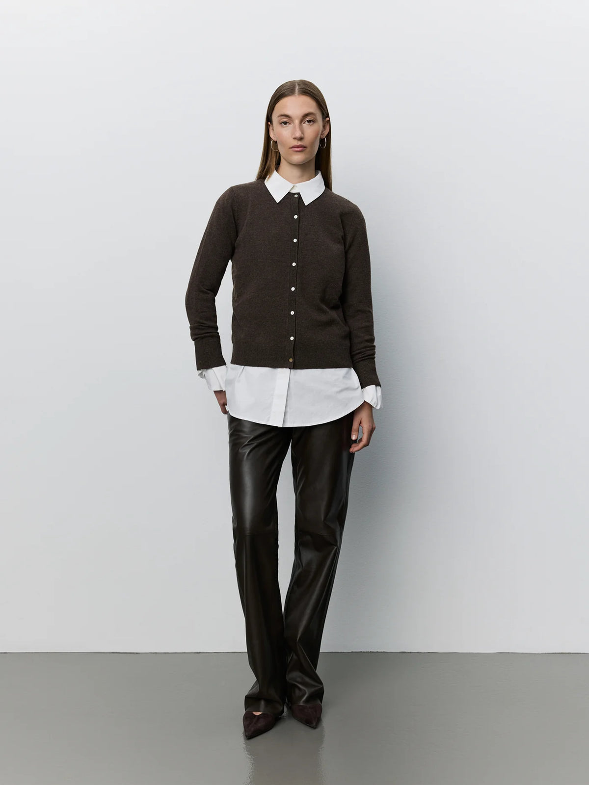 Sofie Schnoor -CISSESW Cardigan in Brown Fudge