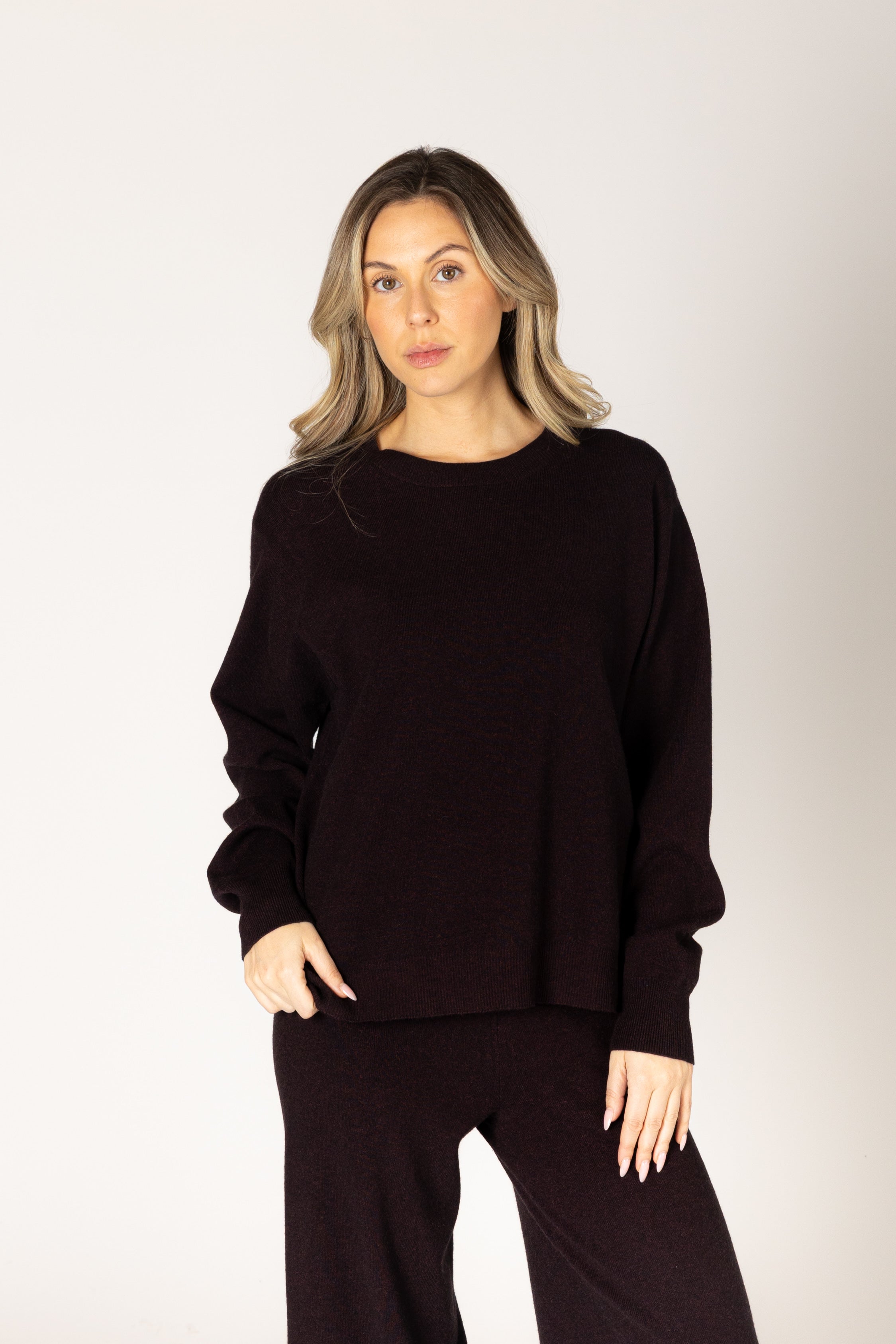 Lyla & Luxe - Claret - Essential Crew Pullover in Acai