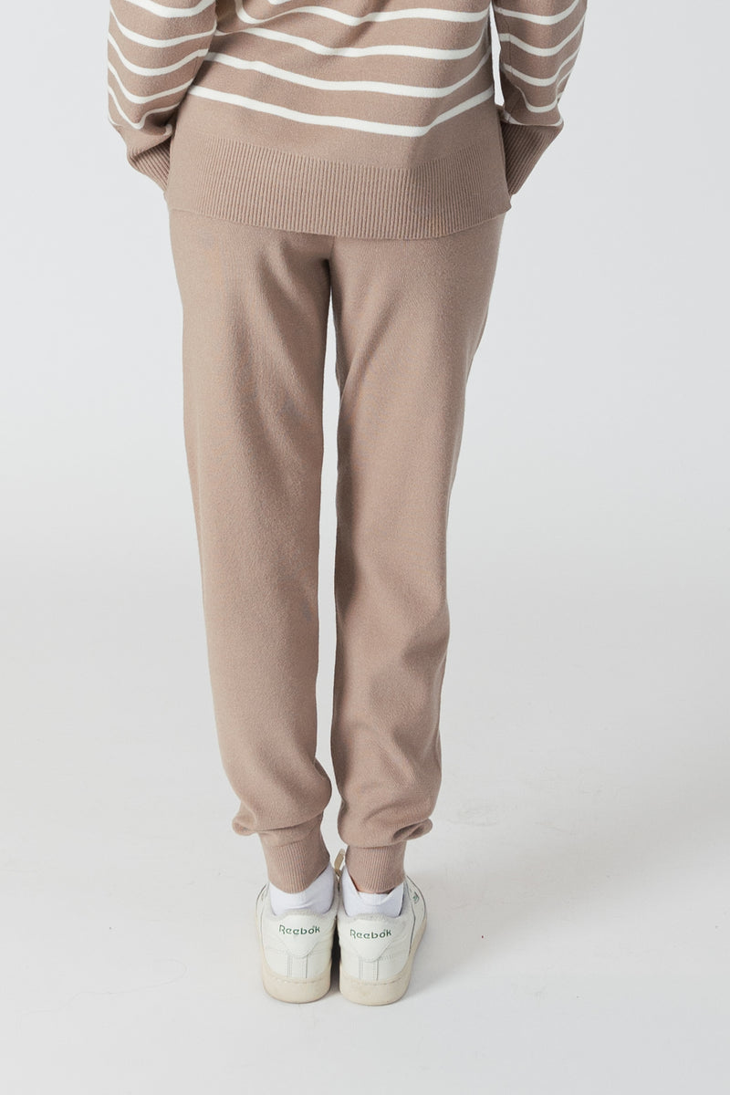 Lyla & Luxe - Clover - Knit Jogger in Caramel