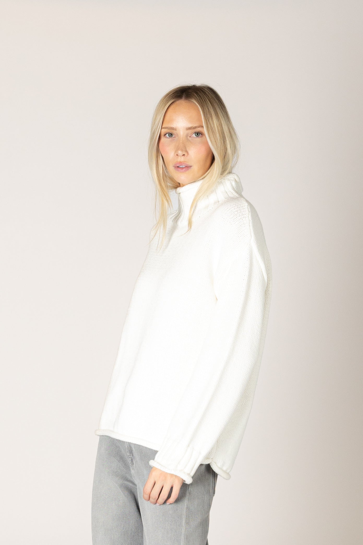 Lyla & Luxe - Dolly - Cotton Chunky Mock Sweater in Soft White